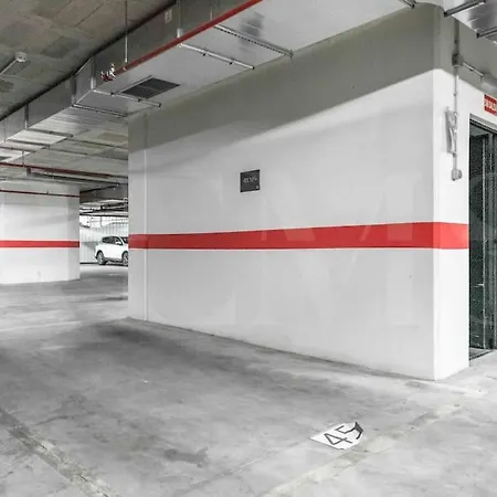 Cozy With Parking In The Center By Rems Appartement